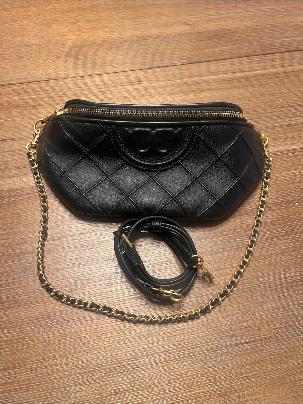 Tory Burch Fleming Black Quilted Logo Leather Crossbody - Picture 2 of 7